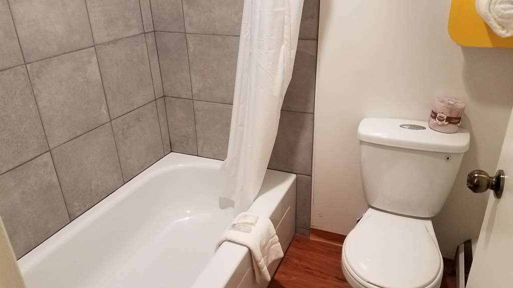 Motel Bo-Camrose, Ab Room photo