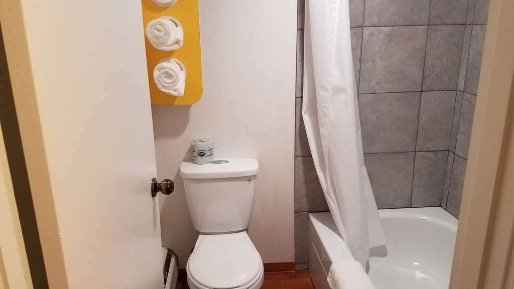 Motel Bo-Camrose, Ab Room photo