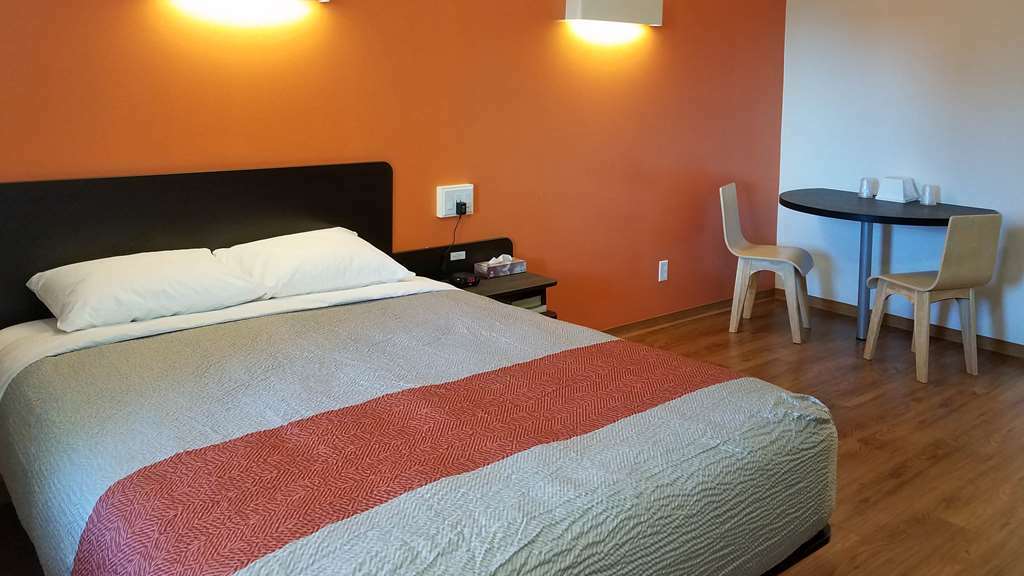 Motel Bo-Camrose, Ab Room photo